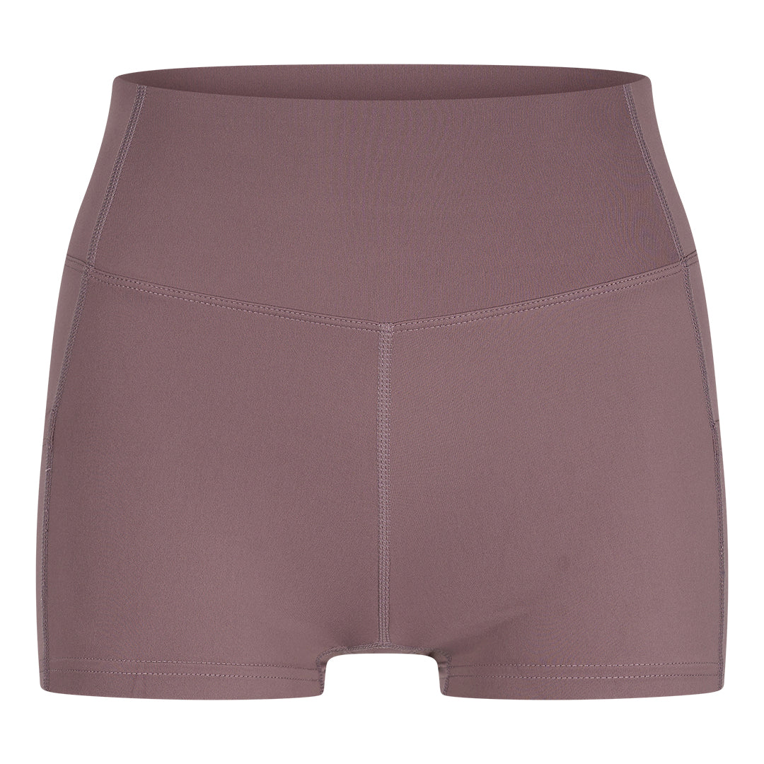 Roze tennisjurk met zakken en los short in het roze.